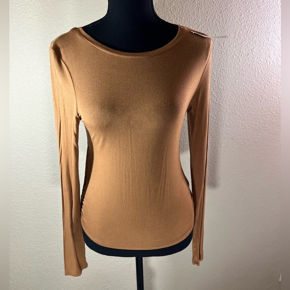 NWT American Eagle Outfitters Soft & Sexy Camel Color Junior’s Size Medium